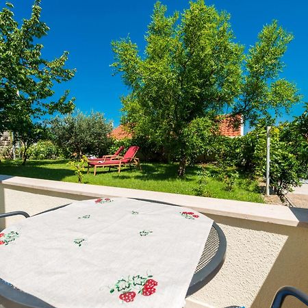 Villa Nona 챠브타트 외부 사진